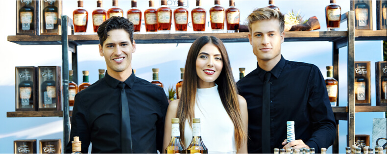 img-leading-event-featured-runway-waiters